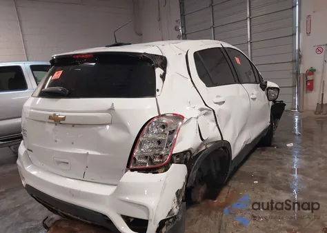 2018 Chevrolet Trax Ls z USA, uszkodzony, nr VIN KL7CJKSB4JB582028